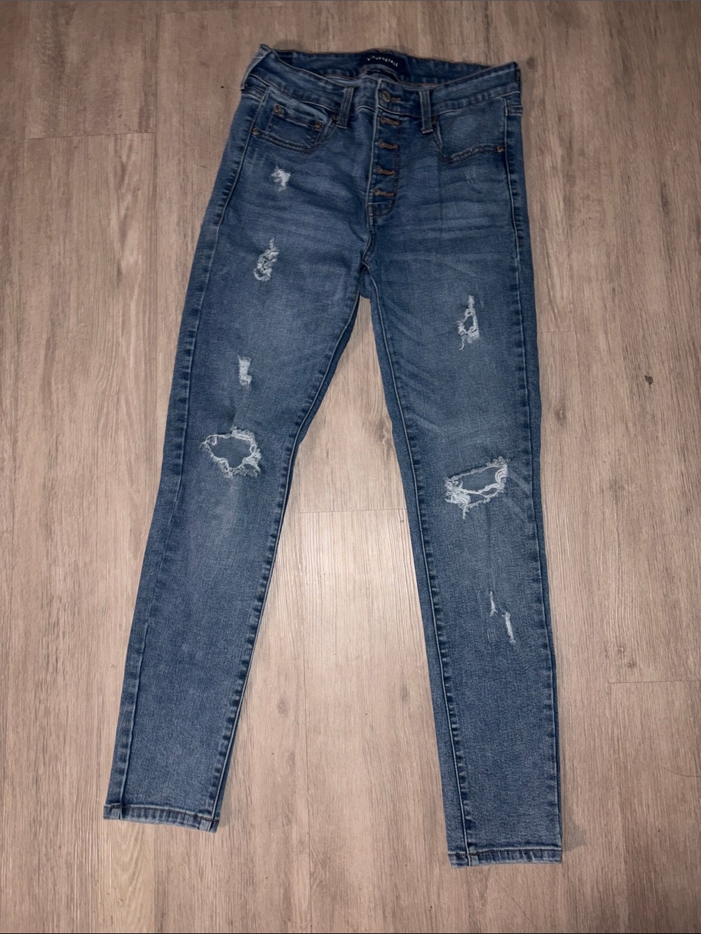 High-Rise distressed jeans various colors